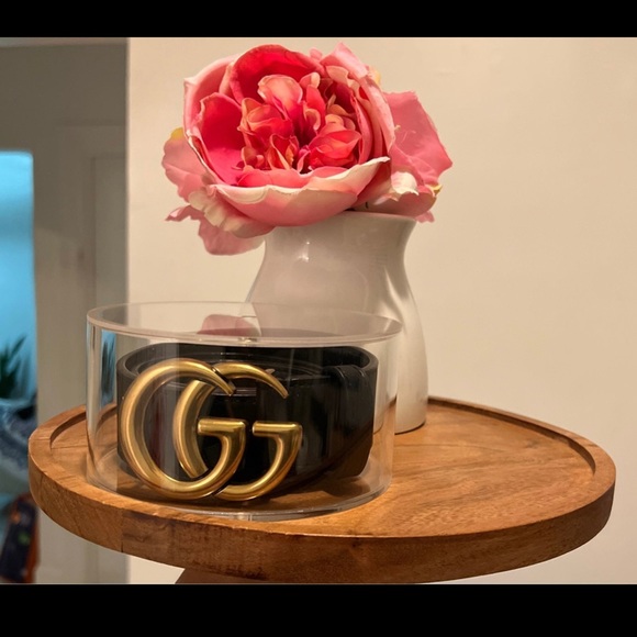 2Pc acrylic belt storage - Picture 4 of 5